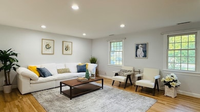 52 Jericho Rd unit 52, Weston, MA 02493 - photo 2