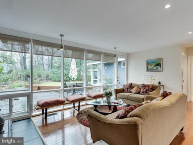 1924 Marthas Rd, Alexandria, VA 22307 - photo 4