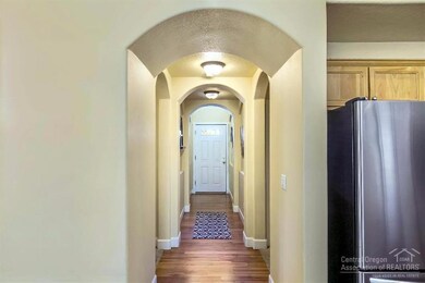 20621 Couples Ln, Bend, OR 97702 - photo 2