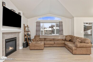 03-Living Room-ELKO3984