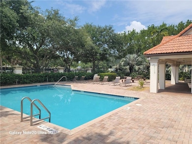 9706 Darlington Place, Cooper City, FL 33328 - photo 2