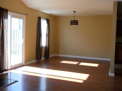 10097 Bourbon St, Newburgh, IN 47630 - photo 3