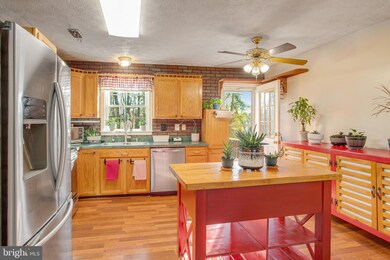 7204 Stone Crossing Dr, Fredericksburg, VA 22407 - photo 3