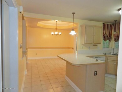 504 Pear kitchen area