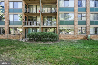 527 N Armistead St unit T3, Alexandria, VA 22312 - photo 4
