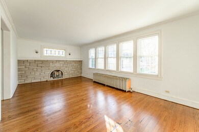 5300 W Wellington Ave, Chicago, IL 60641 - photo 2