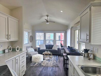 9252 E Broadway Rd unit 4, Mesa, AZ 85208 - photo 3