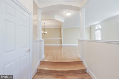 2303 Sawtooth Oak Ct, Vienna, VA 22182 - photo 7