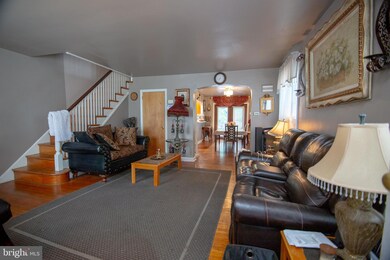 672 Yeadon Ave, Lansdowne, PA 19050 - photo 4