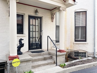 257 S Limestone unit 101, Lexington, KY 40508 - photo 5