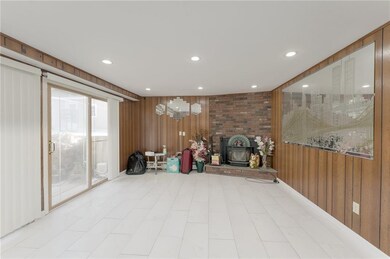 100 Walnut Hill Rd, Woonsocket, RI 02895 - photo 7