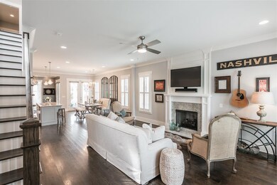 Come on in! Welcoming living area!