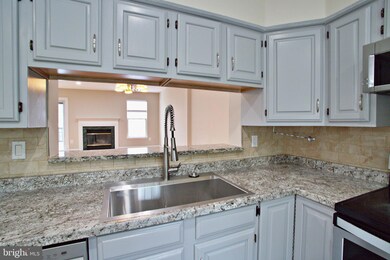 14043 Winding Ridge Ln, Centreville, VA 20121 - photo 7