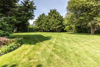 30 Pierce Ln, Edgartown, MA 02539 - photo 2