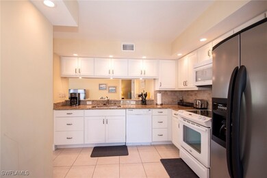 515 Club Side Dr, Naples, FL 34110 - photo 6