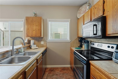 15010 Leeward Dr unit 602, Corpus Christi, TX 78418 - photo 6