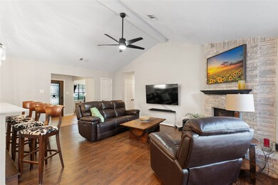 267 E Rainbow Ridge Cir, Spring, TX 77381 - photo 7