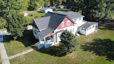 201 Lincoln St, Williamsport, IN 47993 - photo 3