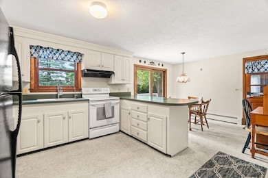 9 Tomolonis Dr, Nashua, NH 03062 - photo 6