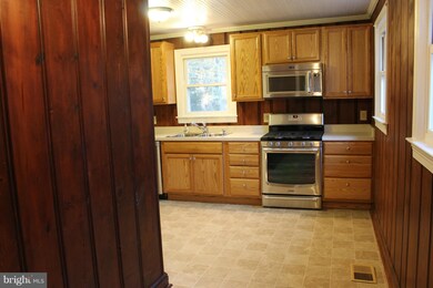 46841 W Saint Marys Manor Rd, Drayden, MD 20630 - photo 5