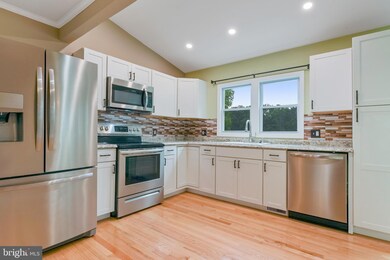 6013 Rock Hall Rd, Rock Hall, MD 21661 - photo 2