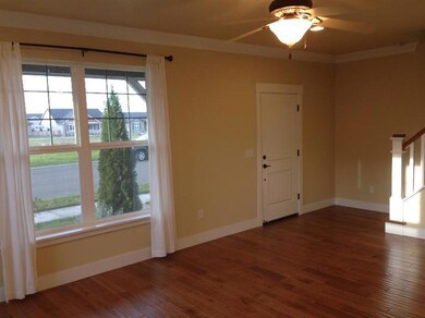 699 Buck Point St, Central Point, OR 97502 - photo 5