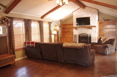 1002 County Road 242, Hondo, TX 78861 - photo 3