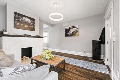 228 E Hinman Ave (Interior)-1