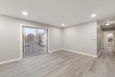 602 Bryn Mawr Ct unit 4, Schaumburg, IL 60194 - photo 3