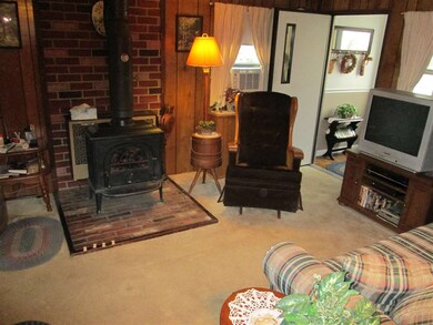 1001 Parker Mountain Rd, Strafford, NH 03884 - photo 7