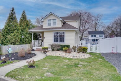 966 Woodmere Dr, Keyport, NJ 07735 - photo 2