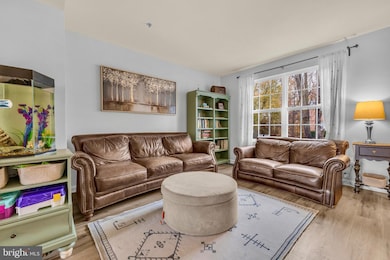 163 Langdon Farm Cir, Odenton, MD 21113 - photo 5