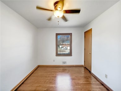 3711 S Kiger Rd, Independence, MO 64055 - photo 4