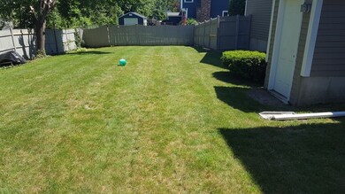 126 Essex Heights Dr, Weymouth, MA 02188 - photo 3