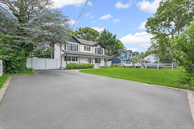 47 Yuma Ln, East Islip, NY 11730 - photo 4