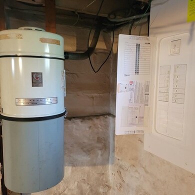 40 West St, Ludlow, MA 01056 - photo 5