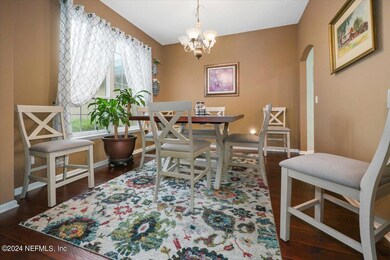 06-Dining Room