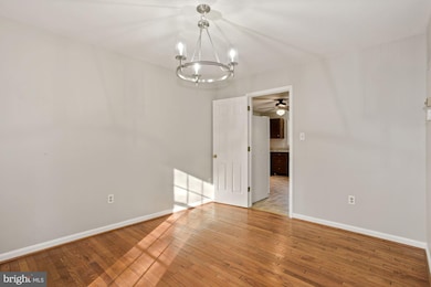 5753 Georgetown Rd, Broad Run, VA 20137 - photo 6