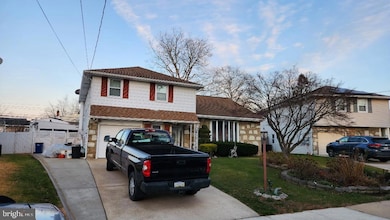 1127 Hower Ln, Philadelphia, PA 19115 - photo 2