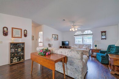 36737 Kiowa Ave, Zephyrhills, FL 33542 - photo 6