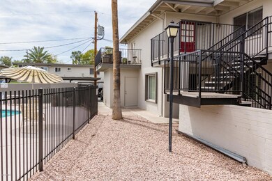 Camelback unit 13 - 4101 (3)