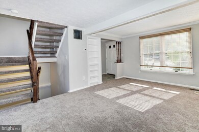 18 Hunt Cup Cir, Owings Mills, MD 21117 - photo 4