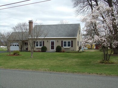 17 Meadowbrook Dr, Hadley, MA 01035 - photo 3