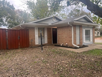 1427 Noble St, Denton, TX 76209 - photo 4