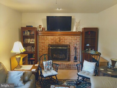 2765 Fillmore Dr, Chambersburg, PA 17201 - photo 7