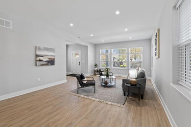 27-web-or-mls-639EKossuthStreet_Hommati1