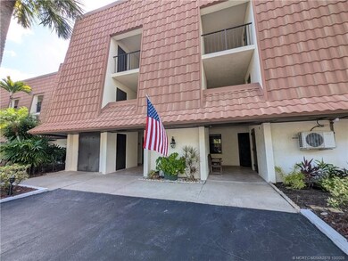 3100 SE Pruitt Rd unit 301, Port Saint Lucie, FL 34952 - photo 6