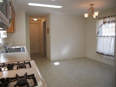 6 Mason St unit 6, Pepperell, MA 01463 - photo 4