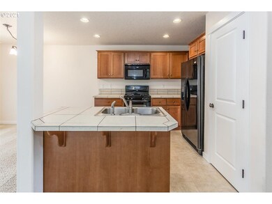 826 NW 3rd Ave, Canby, OR 97013 - photo 7