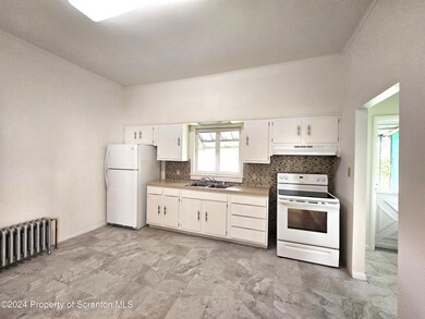 729 W Locust St unit 1, Scranton, PA 18504 - photo 3